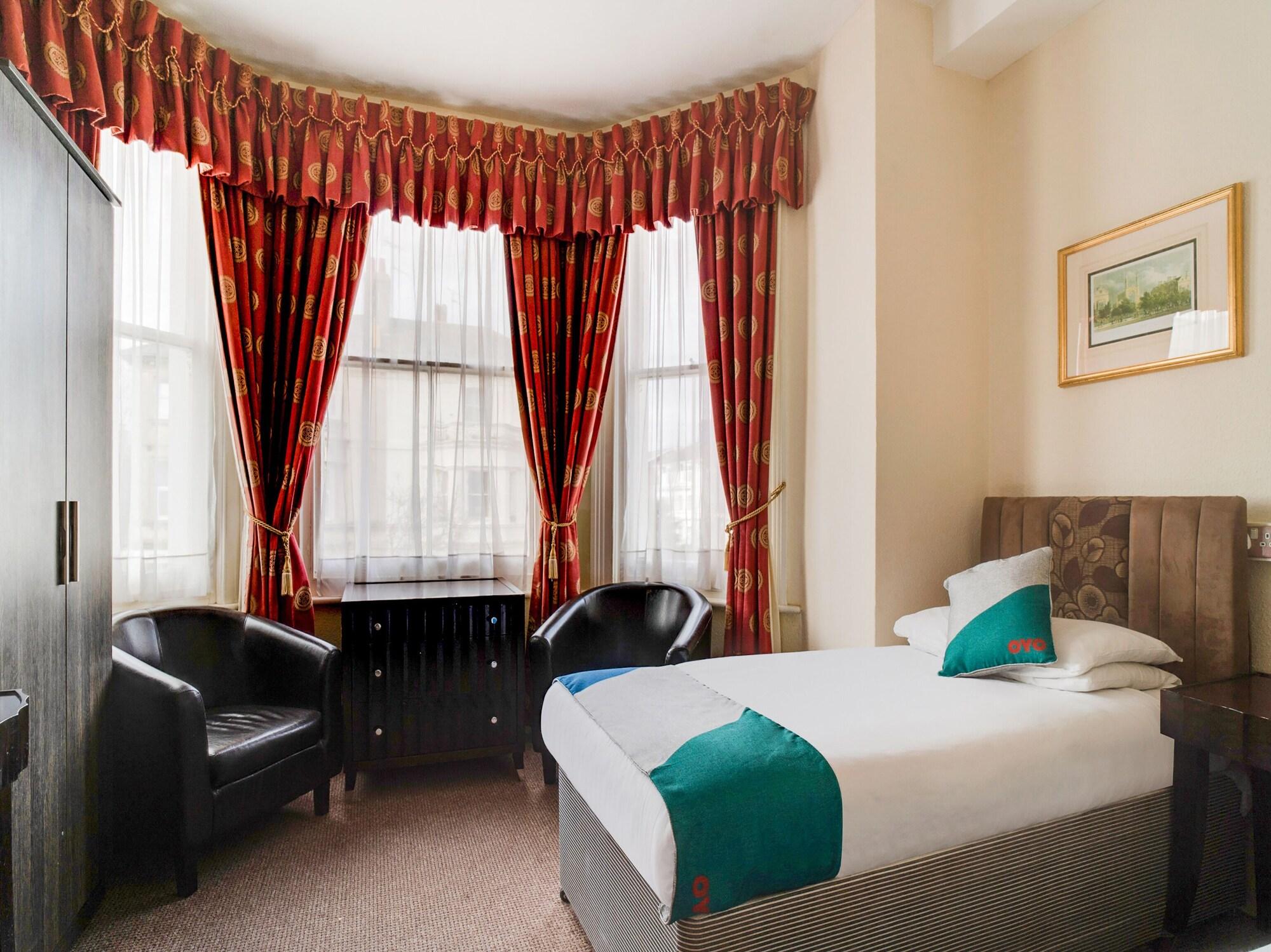 Oyo The Palm Court Hotel Eastbourne Kültér fotó