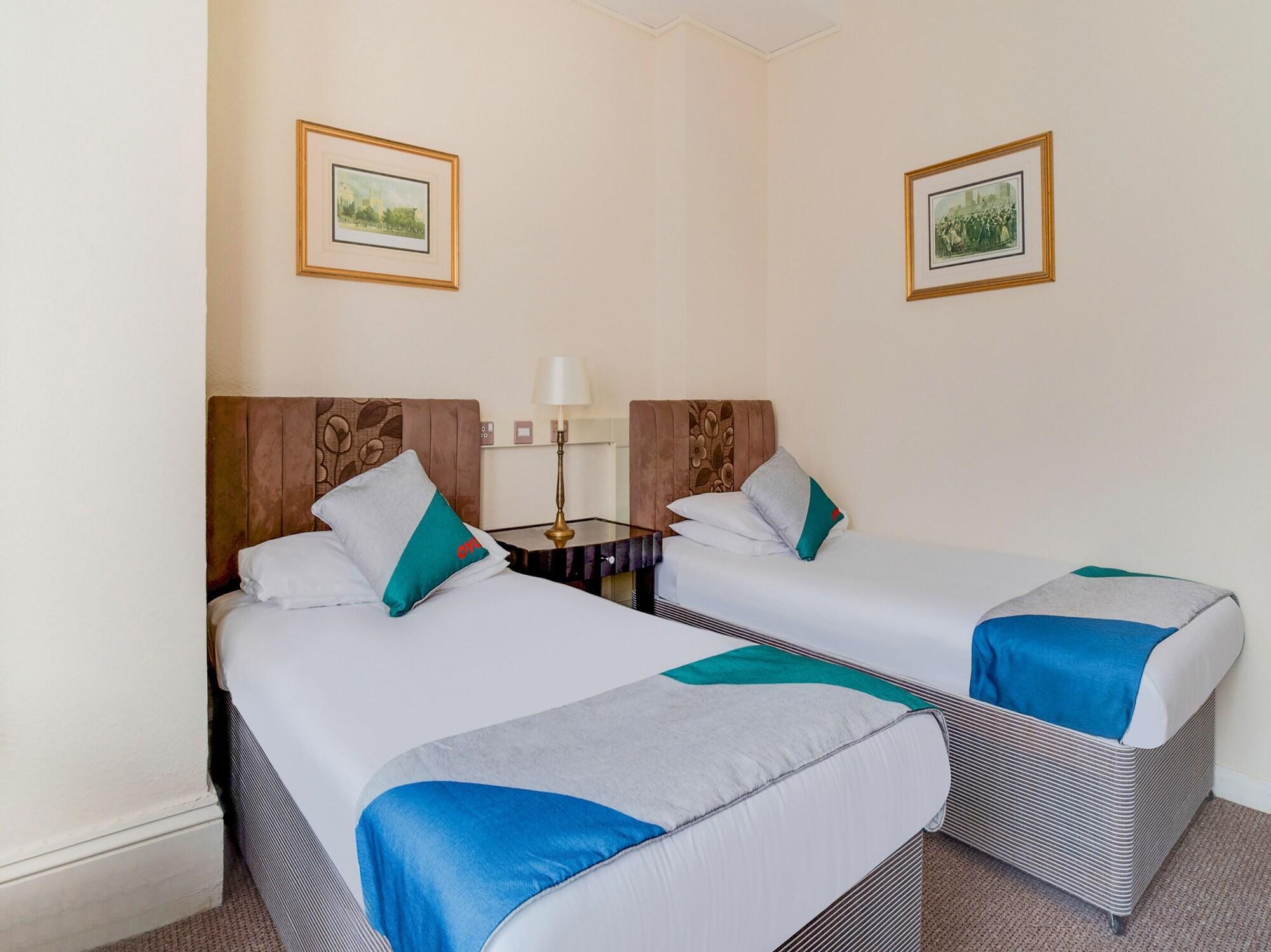 Oyo The Palm Court Hotel Eastbourne Kültér fotó