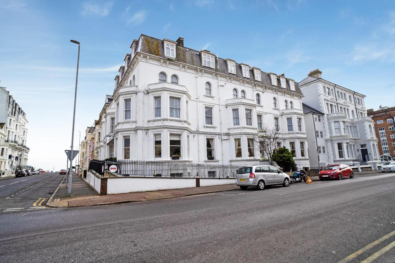 Oyo The Palm Court Hotel Eastbourne Kültér fotó